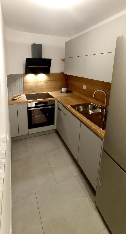 M & M Apartment Изола Екстериор снимка